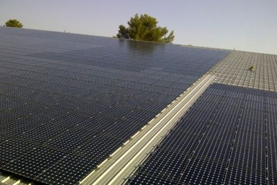 Imagen de la instalación fotovoltaica sobre cubierta